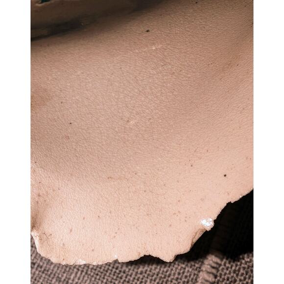 Unique Studio Pottery Bowl Moose Stencil Rough Scalloped Edge White Green 11 in. - Picture 4 of 7